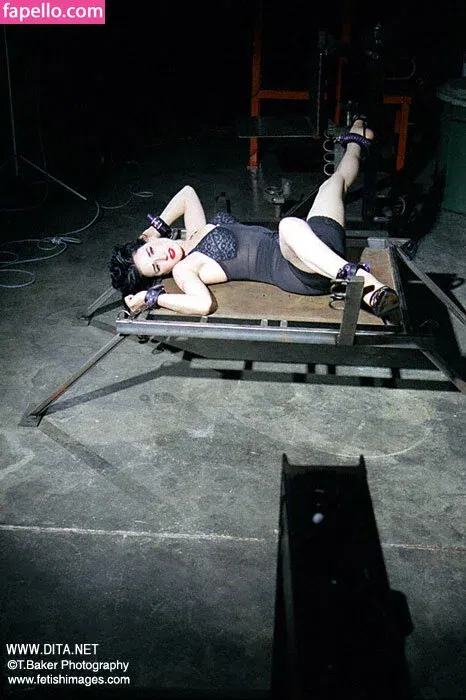 Dita Von Teese / Ditavonteese Onlyfans Photo Gallery 