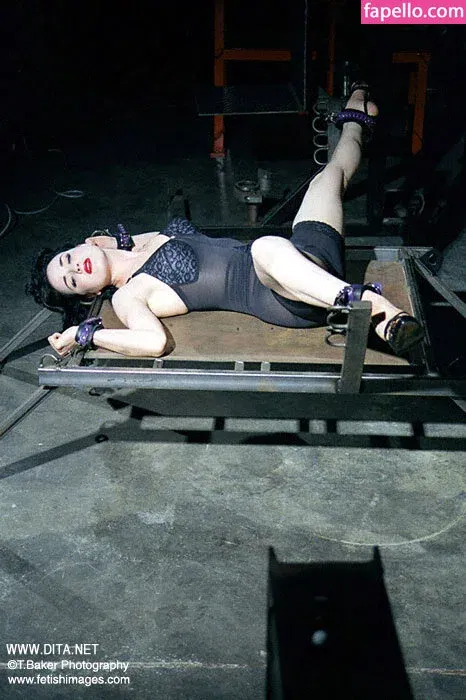 Dita Von Teese / Ditavonteese Onlyfans Photo Gallery 