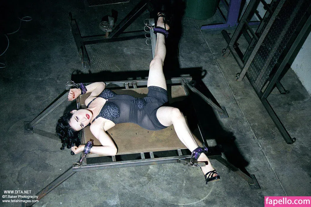 Dita Von Teese / Ditavonteese Onlyfans Photo Gallery 