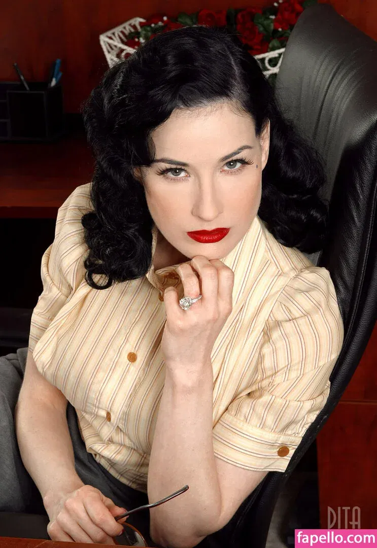 Dita Von Teese / Ditavonteese Onlyfans Photo Gallery 