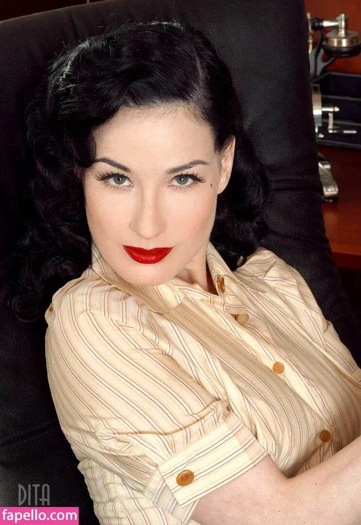 Dita Von Teese / Ditavonteese Onlyfans Photo Gallery 