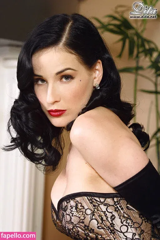 Dita Von Teese / Ditavonteese Onlyfans Photo Gallery 
