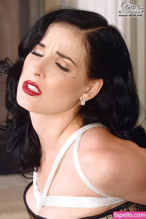 Dita Von Teese / Ditavonteese Onlyfans Photo Gallery 