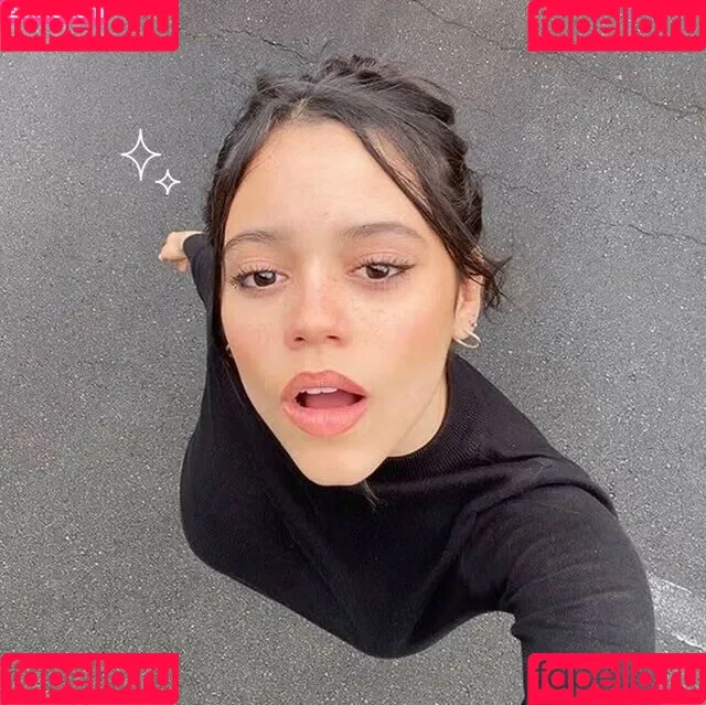 Jenna Ortega / Page / jennaortega Onlyfans Photo Gallery 