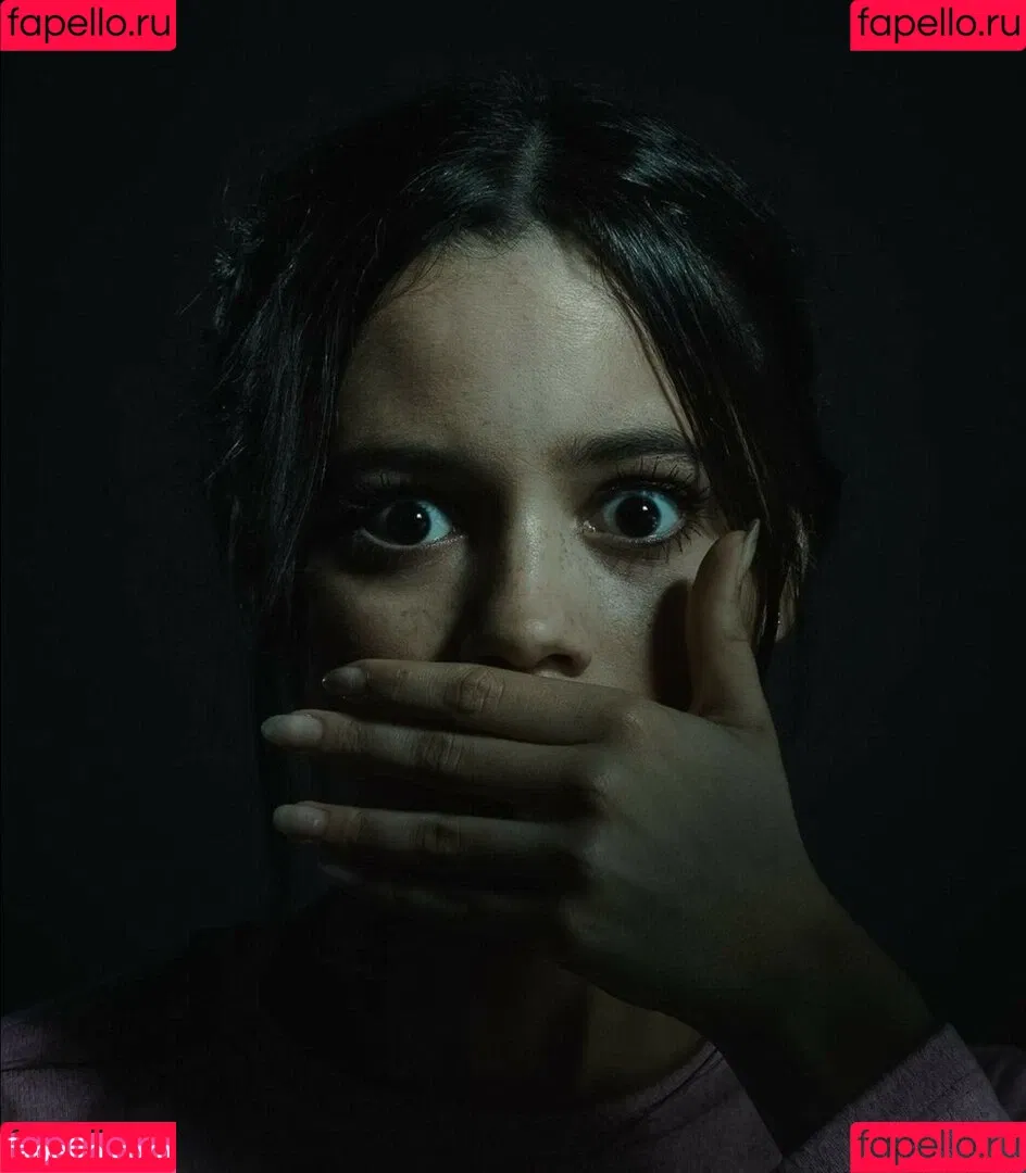 Jenna Ortega / Page / jennaortega Onlyfans Photo Gallery 