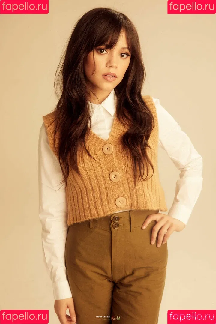 Jenna Ortega / Page / jennaortega Onlyfans Photo Gallery 