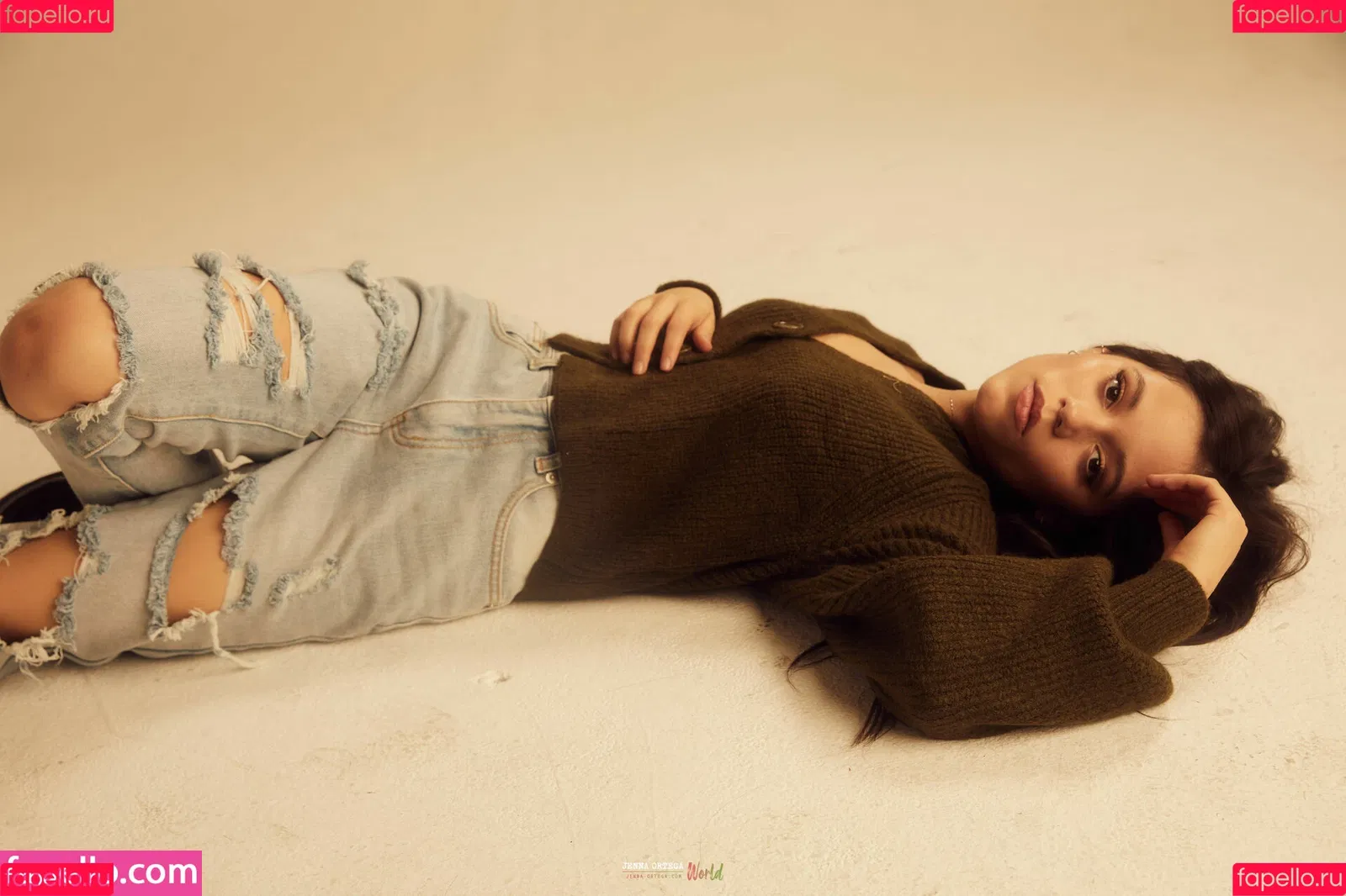 Jenna Ortega / Page / jennaortega Onlyfans Photo Gallery 