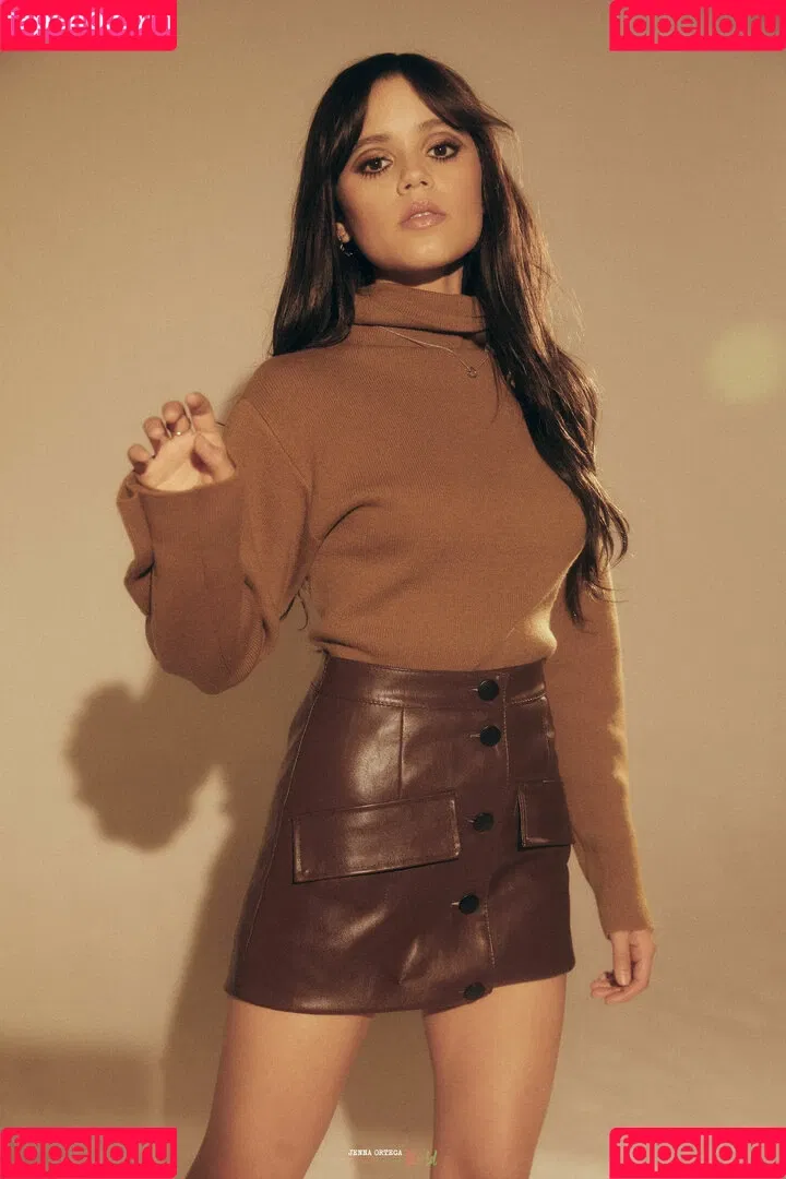 Jenna Ortega / Page / jennaortega Onlyfans Photo Gallery 