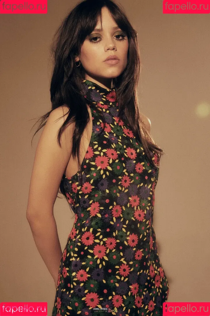 Jenna Ortega / Page / jennaortega Onlyfans Photo Gallery 