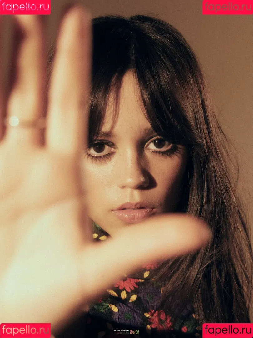Jenna Ortega / Page / jennaortega Onlyfans Photo Gallery 
