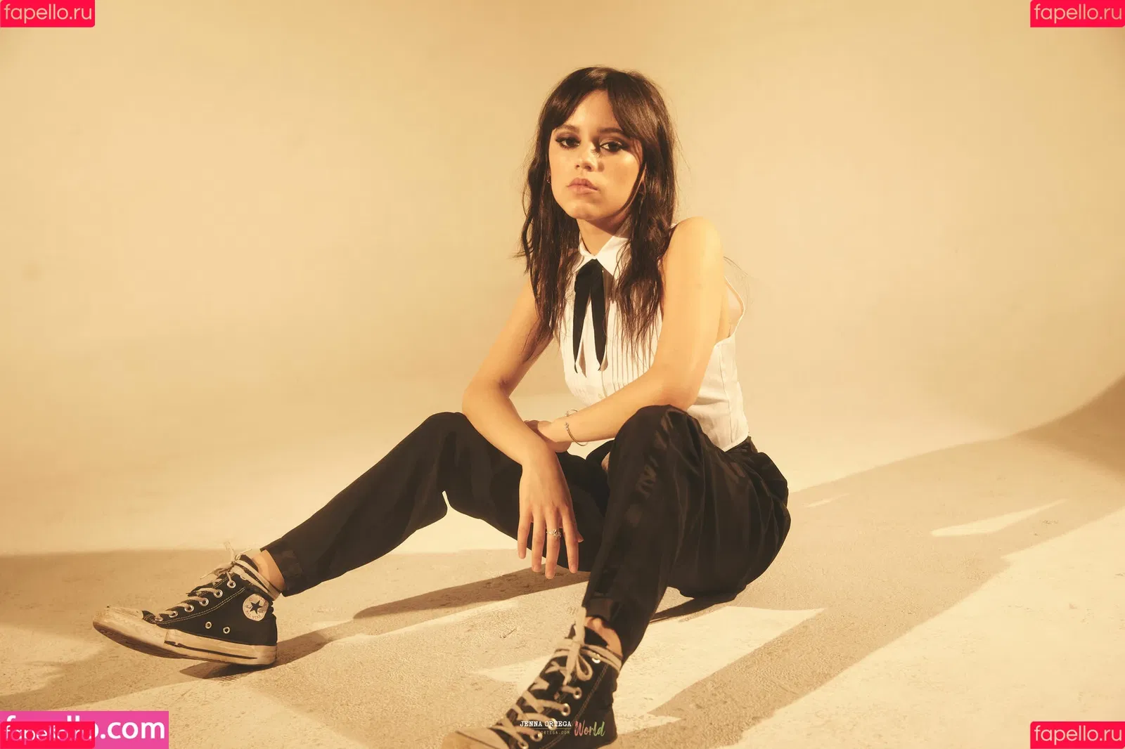 Jenna Ortega / Page / jennaortega Onlyfans Photo Gallery 