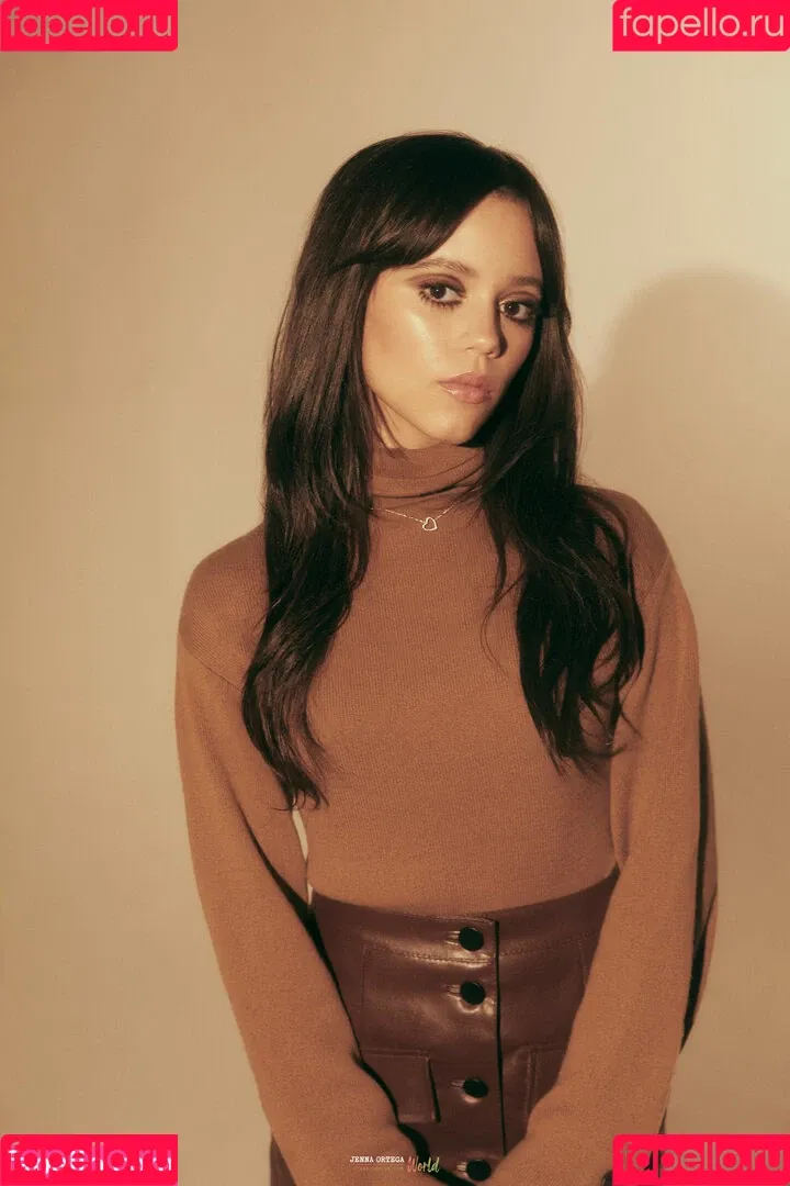 Jenna Ortega / Page / jennaortega Onlyfans Photo Gallery 