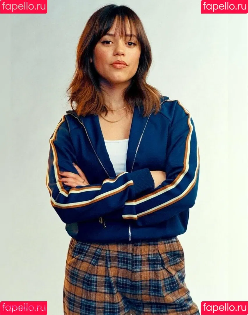 Jenna Ortega / Page / jennaortega Onlyfans Photo Gallery 