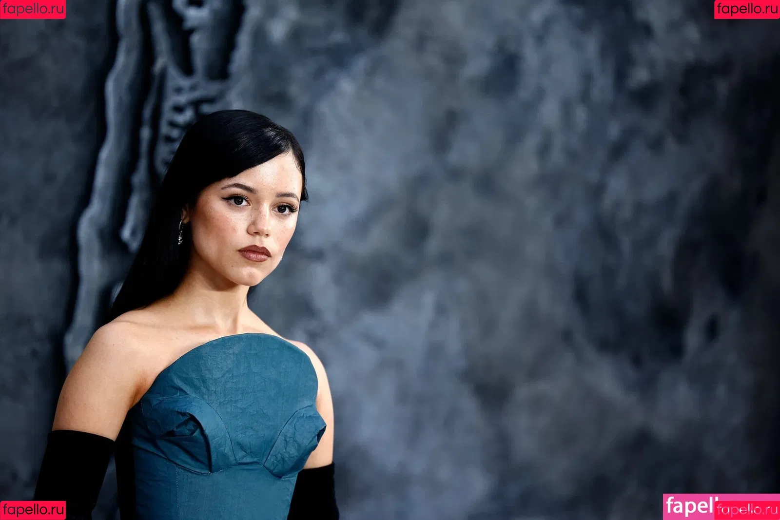 Jenna Ortega / Page / jennaortega Onlyfans Photo Gallery 