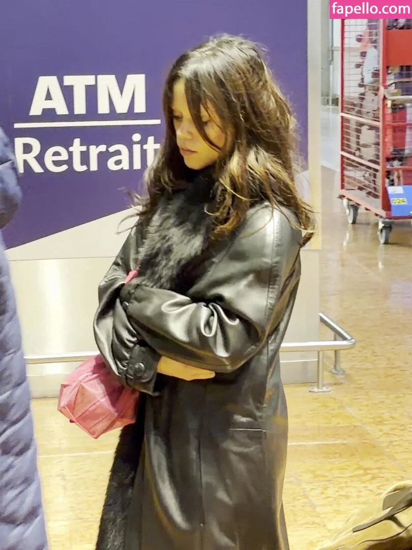 Jenna Ortega Nude Onlyfans Photo 20