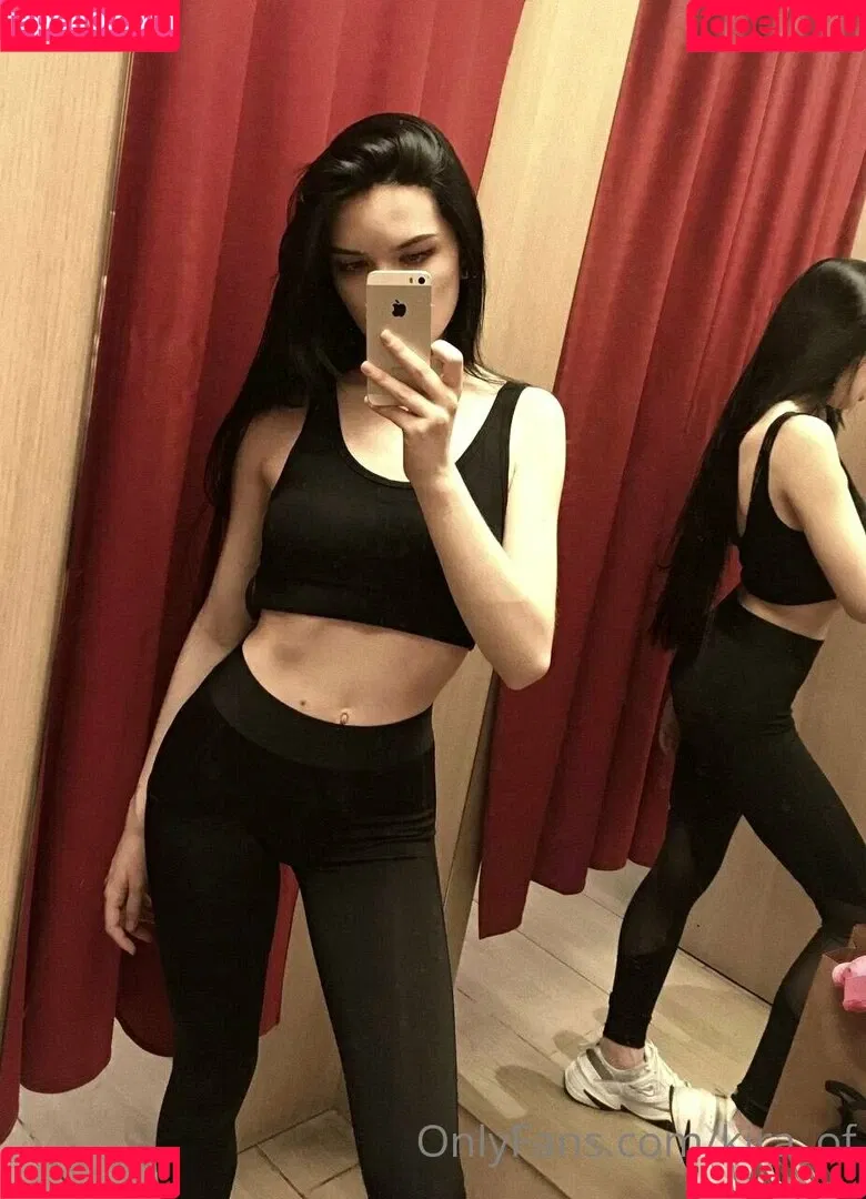kira_kirinha18 / kira_of Onlyfans Photo Gallery 