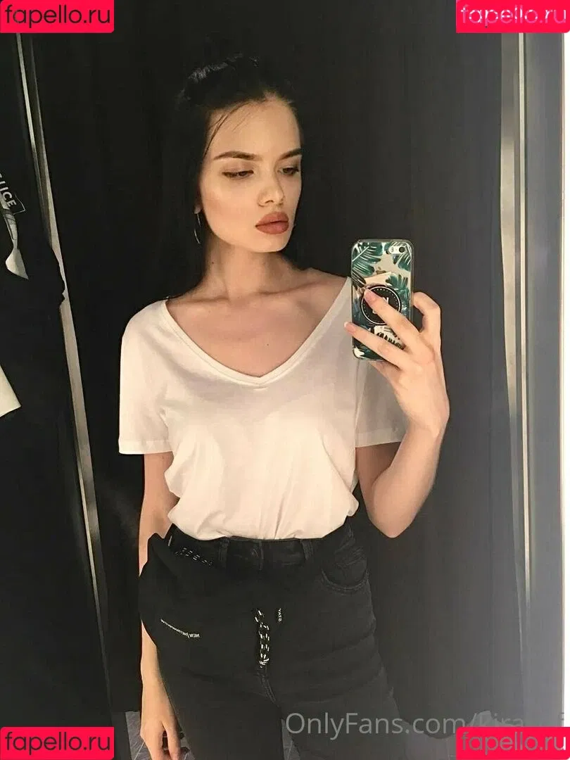 kira_kirinha18 / kira_of Onlyfans Photo Gallery 