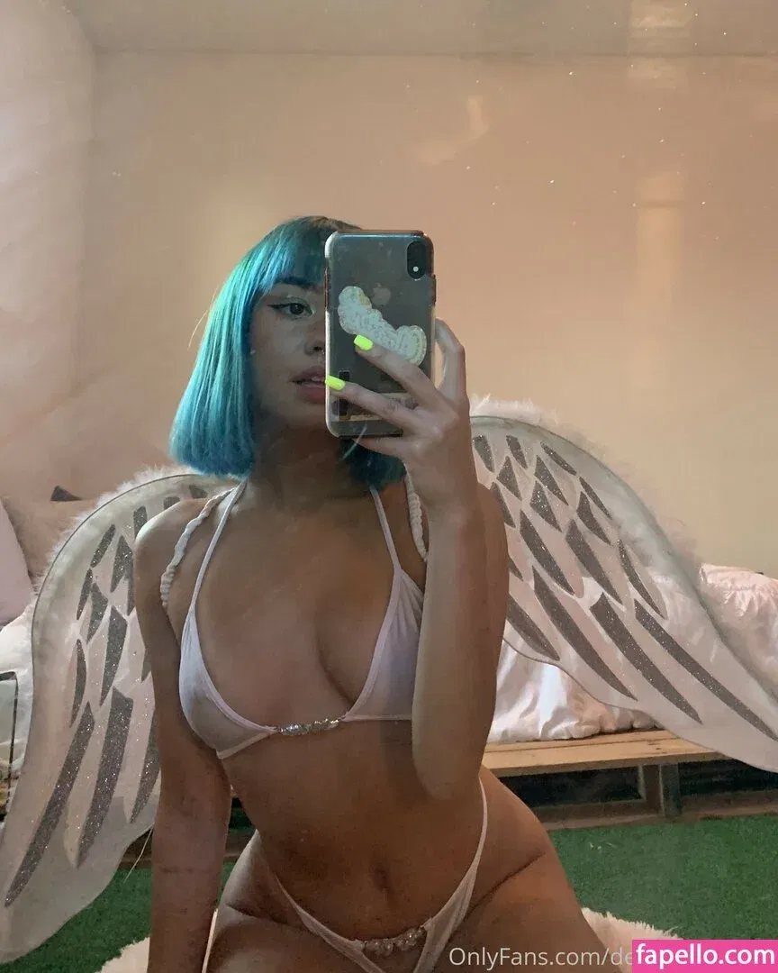 Eeziss / eeezisss Onlyfans Photo Gallery 