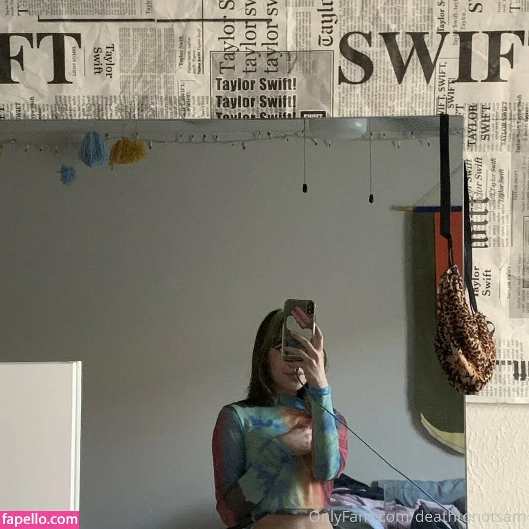 Eeziss / eeezisss Onlyfans Photo Gallery 