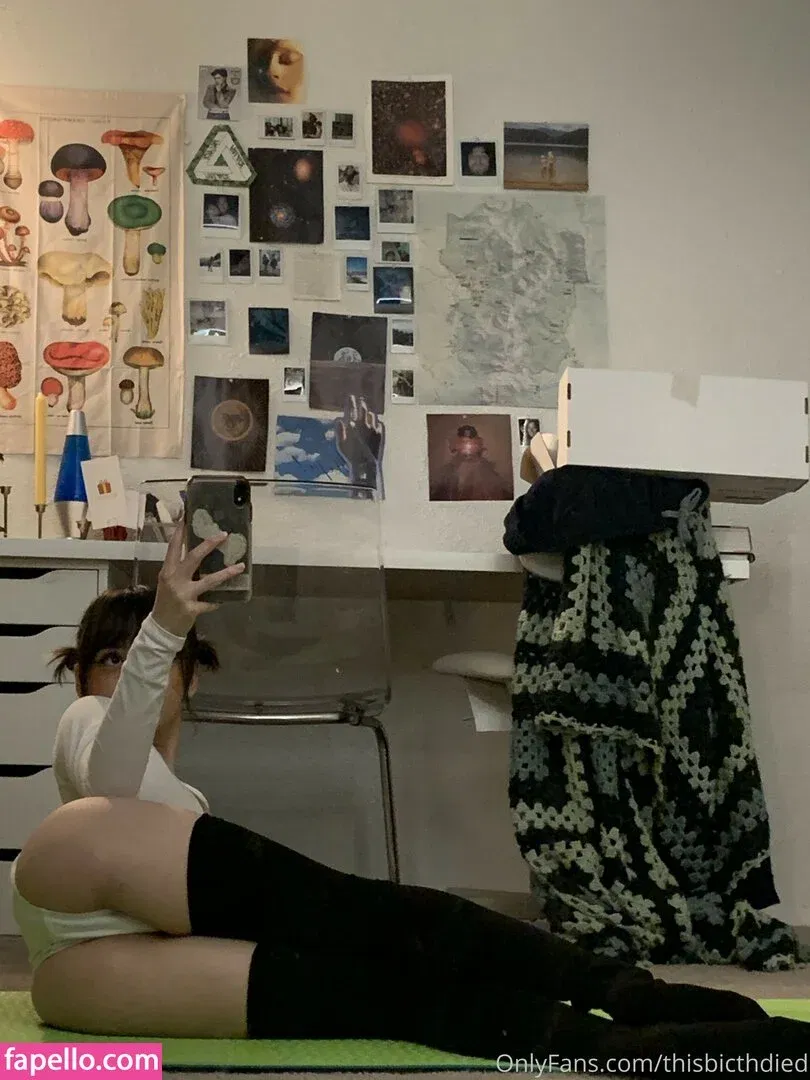 Eeziss / eeezisss Onlyfans Photo Gallery 