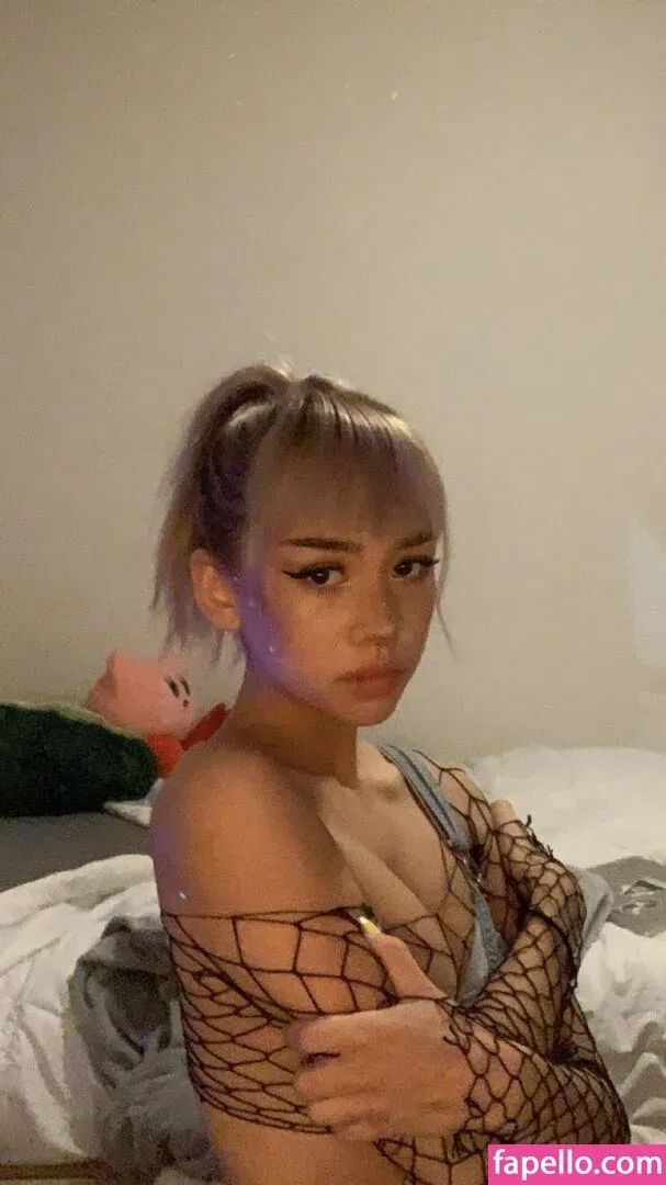 Eeziss / eeezisss Onlyfans Photo Gallery 