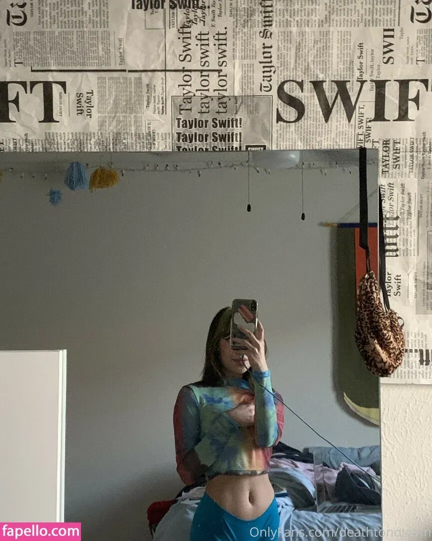 Eeziss / eeezisss Onlyfans Photo Gallery 