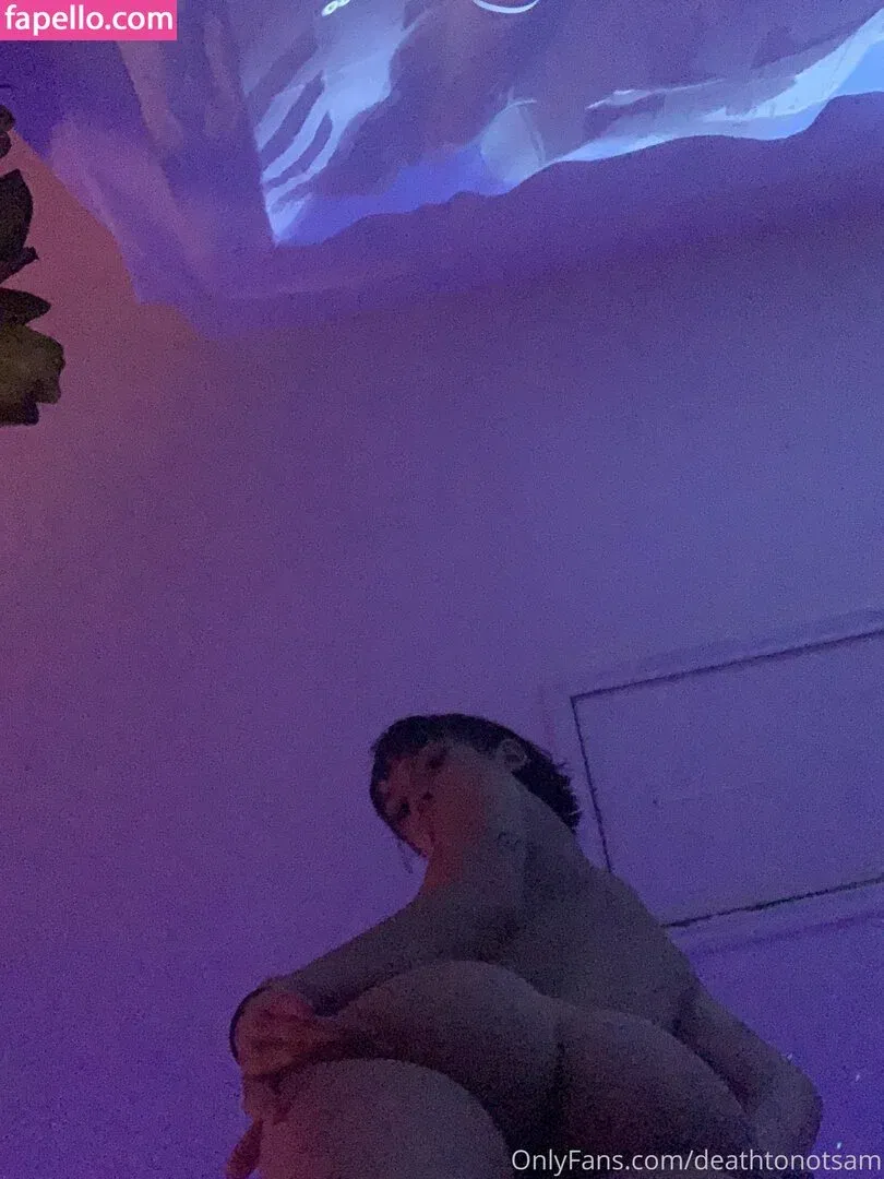 Eeziss / eeezisss Onlyfans Photo Gallery 