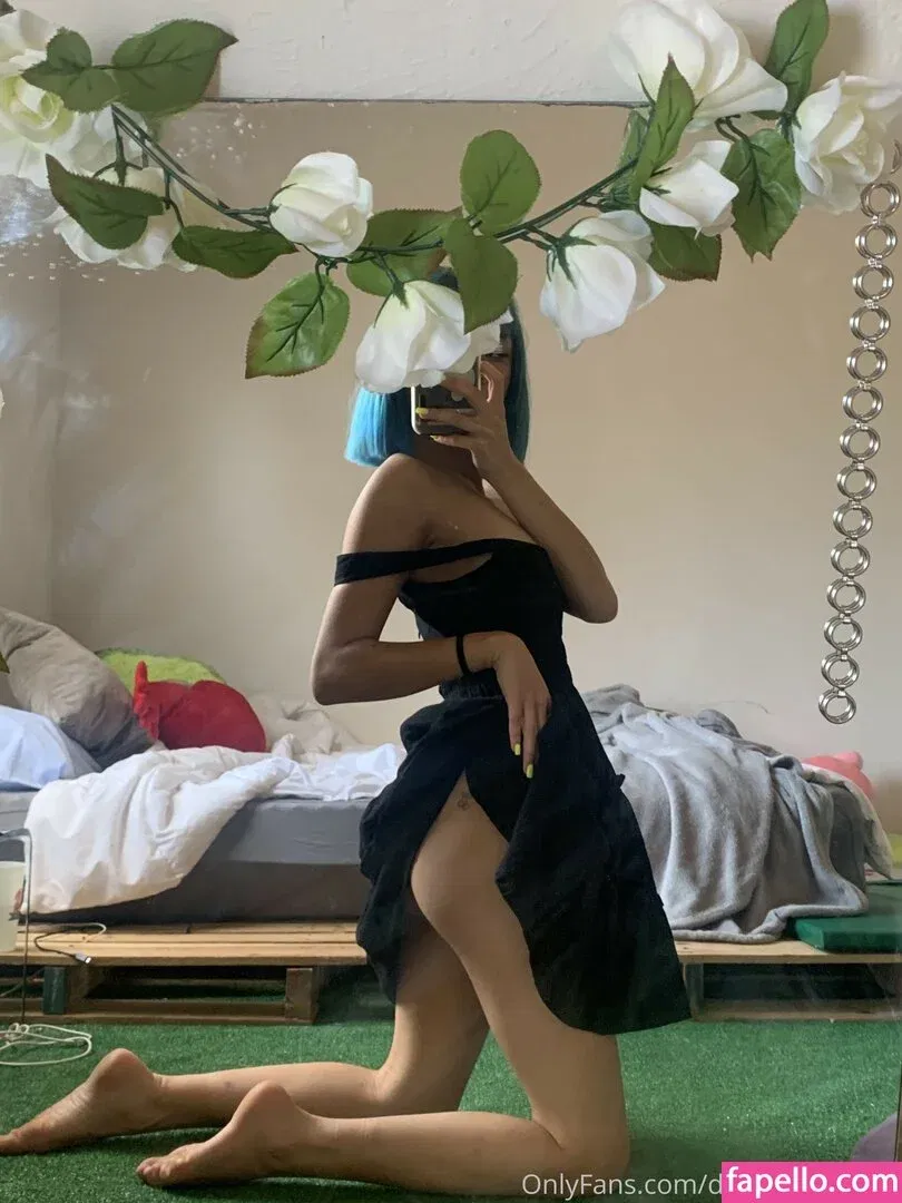 Eeziss / eeezisss Onlyfans Photo Gallery 