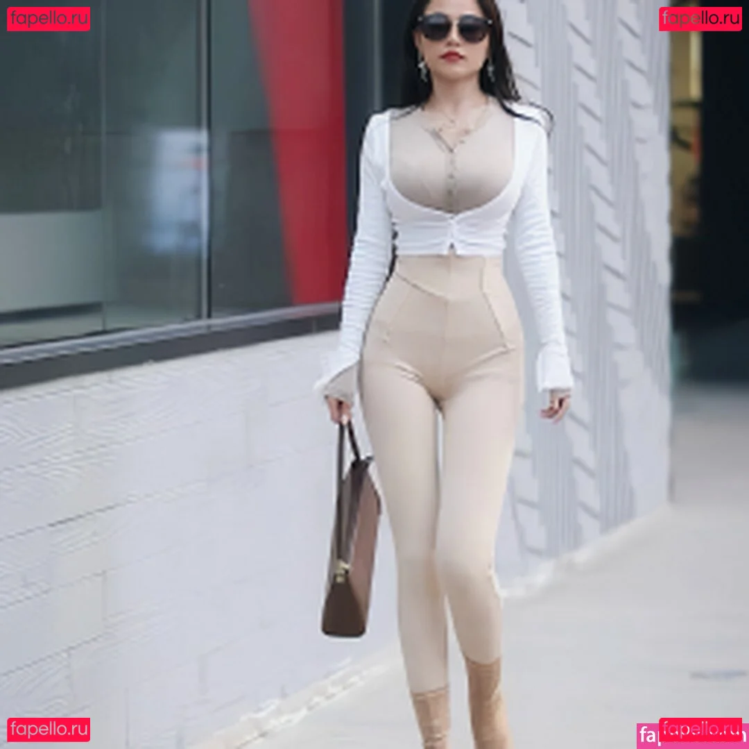 Eeziss / eeezisss Onlyfans Photo Gallery 