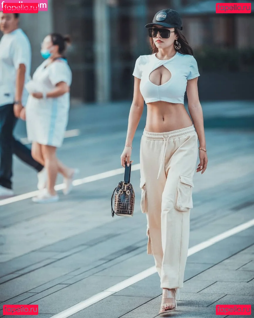 Eeziss / eeezisss Onlyfans Photo Gallery 