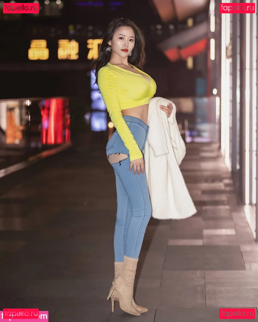 Eeziss / eeezisss Onlyfans Photo Gallery 