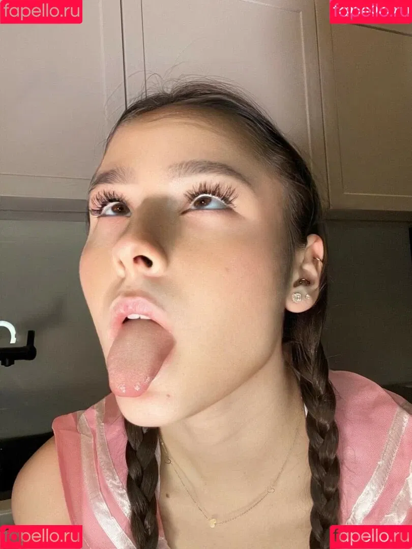 Julia Kiss / julia_kiss / juliakiss Onlyfans Photo Gallery 