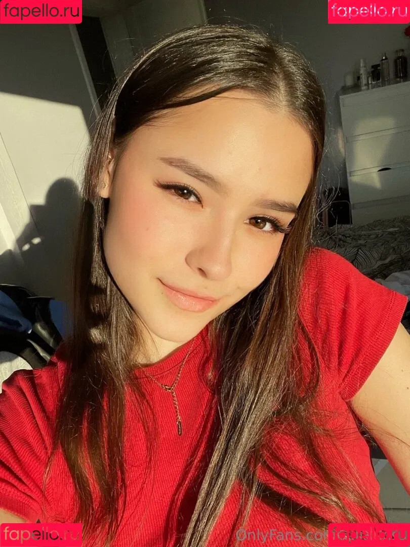 Julia Kiss / julia_kiss / juliakiss Onlyfans Photo Gallery 