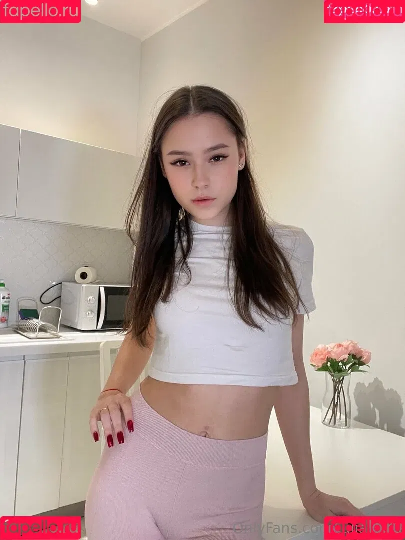Julia Kiss / julia_kiss / juliakiss Onlyfans Photo Gallery 