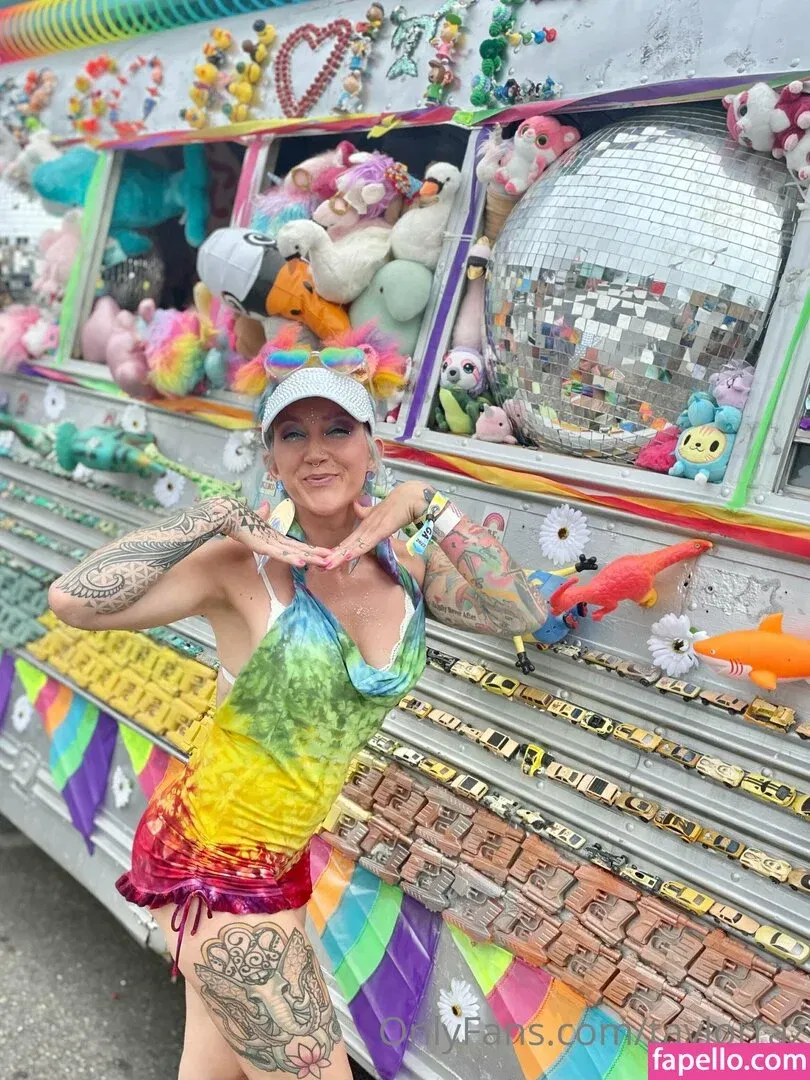 razzledazzlelips / taylorraz Onlyfans Photo Gallery 