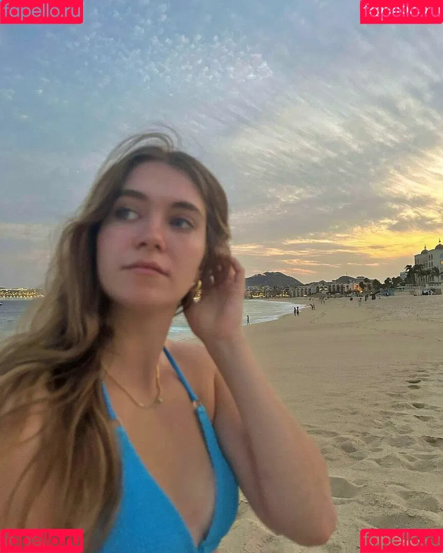 Ella Rene / ella.rene / ellaren.model / ellarene Onlyfans Photo Gallery 