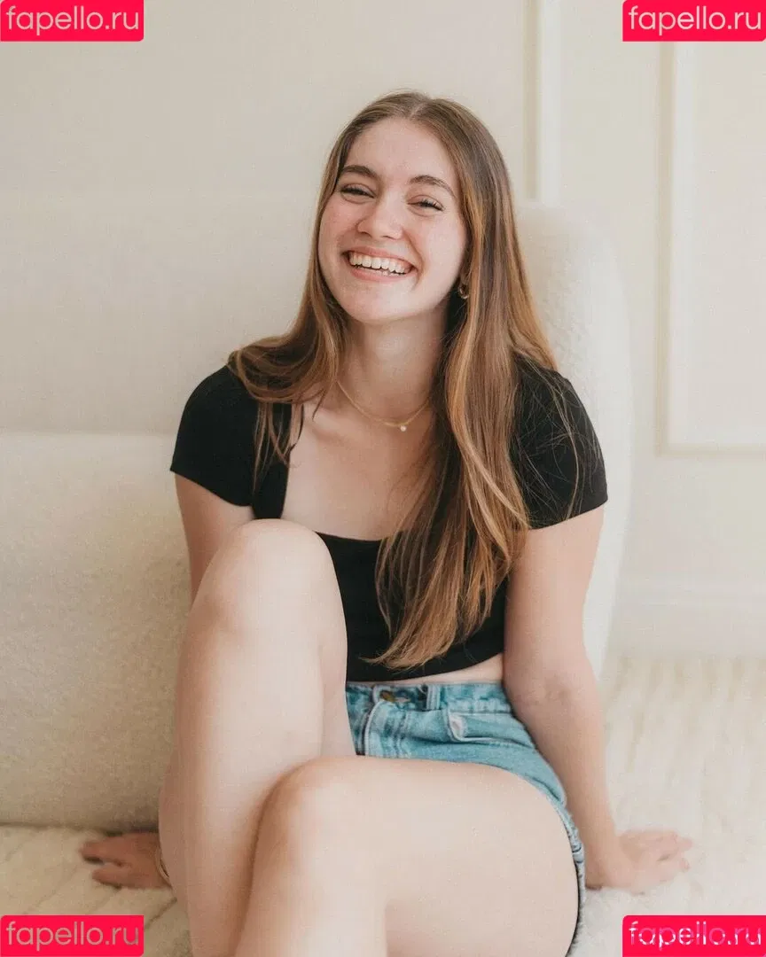 Ella Rene / ella.rene / ellaren.model / ellarene Onlyfans Photo Gallery 