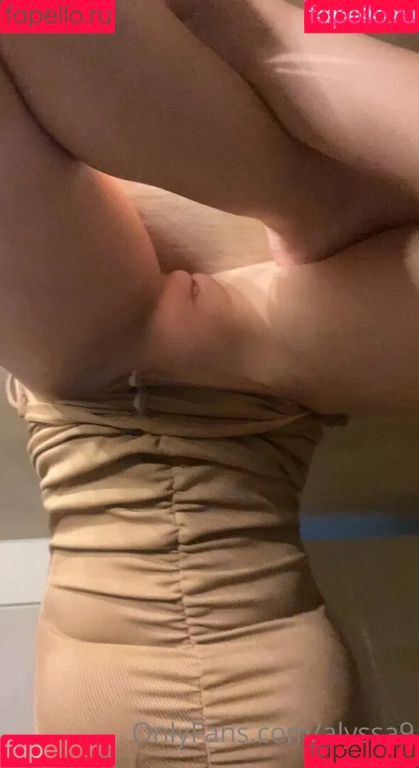 alyssa / lysssavage / milano_alyssa / potionghoul Onlyfans Photo Gallery 