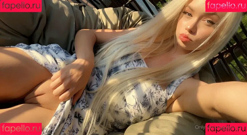 alyssa / lysssavage / milano_alyssa / potionghoul Onlyfans Photo Gallery 