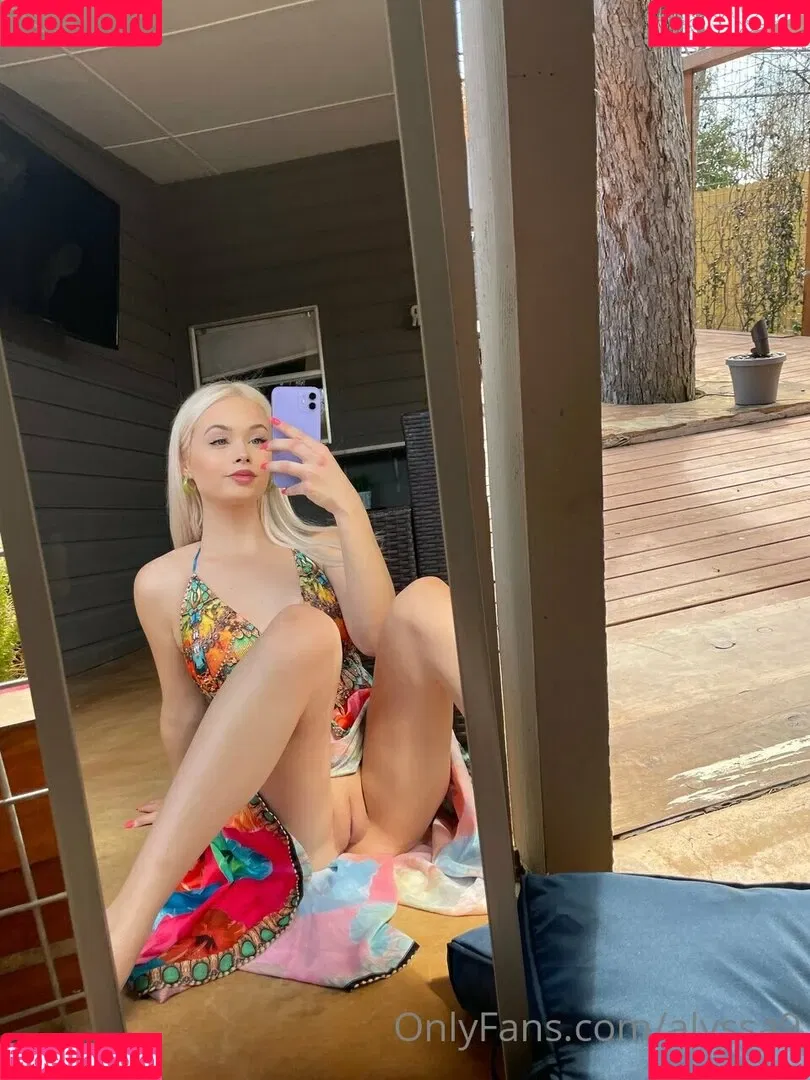 alyssa / lysssavage / milano_alyssa / potionghoul Onlyfans Photo Gallery 