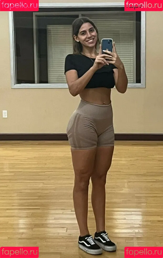 alyssa / lysssavage / milano_alyssa / potionghoul Onlyfans Photo Gallery 