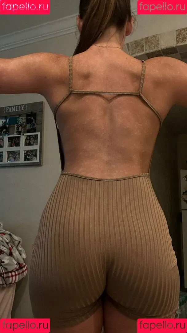 alyssa / lysssavage / milano_alyssa / potionghoul Onlyfans Photo Gallery 