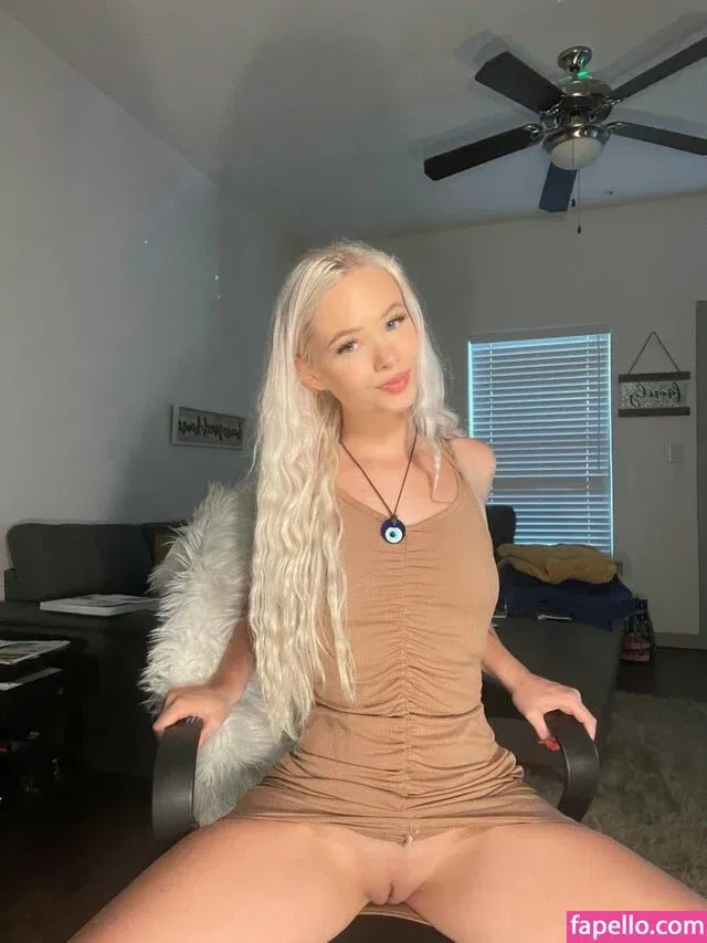 alyssa / lysssavage / milano_alyssa / potionghoul Onlyfans Photo Gallery 