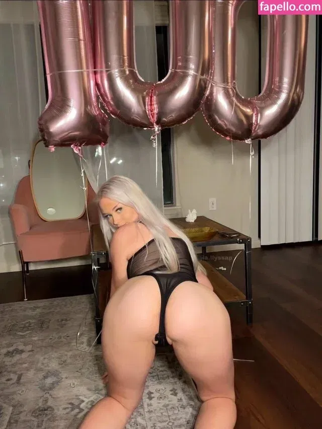 alyssa / lysssavage / milano_alyssa / potionghoul Onlyfans Photo Gallery 