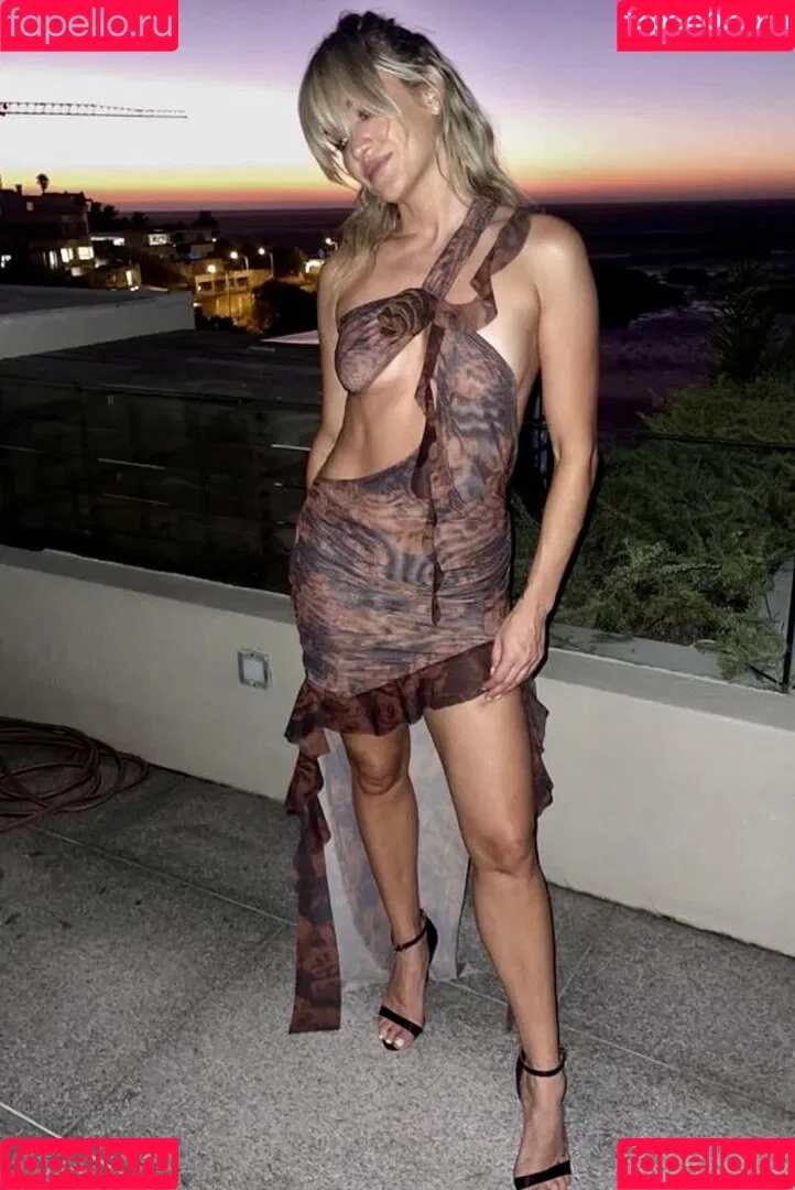 Ashley Roberts / Pussycat Doll / iamashleyroberts / inkedashleyroberts Onlyfans Photo Gallery 