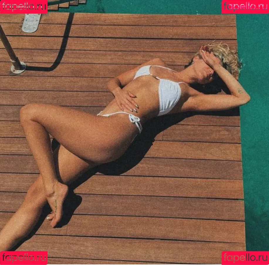 Ashley Roberts / Pussycat Doll / iamashleyroberts / inkedashleyroberts Onlyfans Photo Gallery 