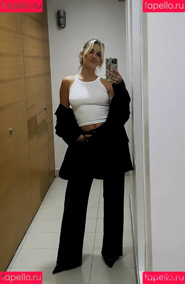 Ashley Roberts / Pussycat Doll / iamashleyroberts / inkedashleyroberts Onlyfans Photo Gallery 