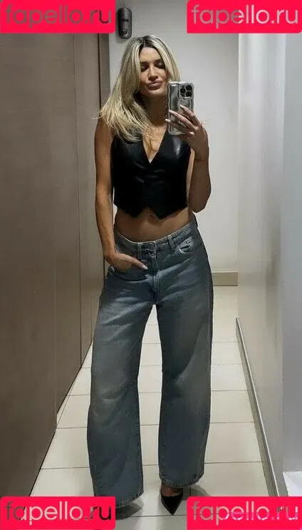 Ashley Roberts / Pussycat Doll / iamashleyroberts / inkedashleyroberts Onlyfans Photo Gallery 