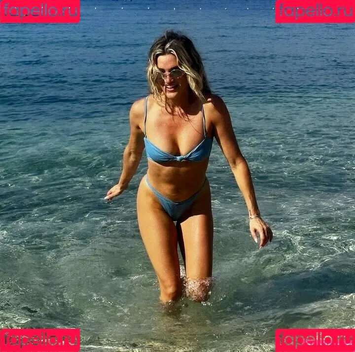 Ashley Roberts / Pussycat Doll / iamashleyroberts / inkedashleyroberts Onlyfans Photo Gallery 
