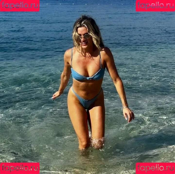 Ashley Roberts / Pussycat Doll / iamashleyroberts / inkedashleyroberts Onlyfans Photo Gallery 